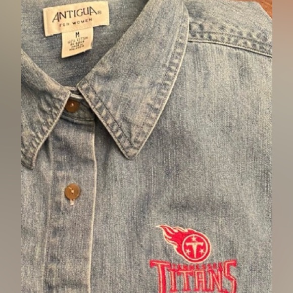 TITAN’S LADIES VINTAGE ANTIGUA  CHAMBRAY SHIRT - Picture 3 of 10